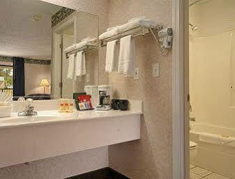 Days Inn By Wyndham אנדלוסיה מראה חיצוני תמונה